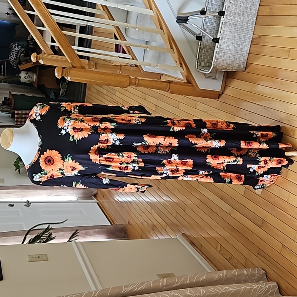 🏵 FLORAL DRESS
